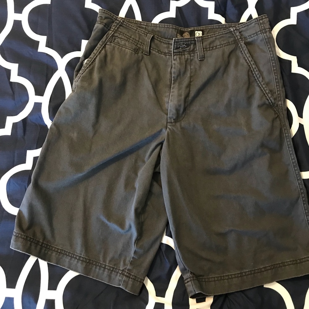 Men’s casual shorts
